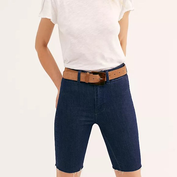 NWT Free People Size 26 Blue Pockets Raw Hem Stretch So Chic Bike Jean Shorts